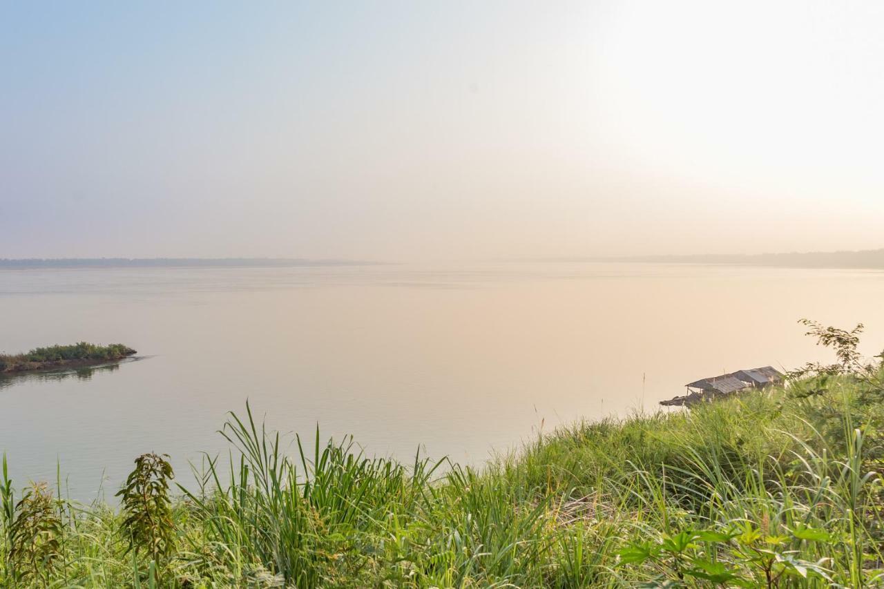 Hotel Le Relais De Chhlong Kratié Esterno foto